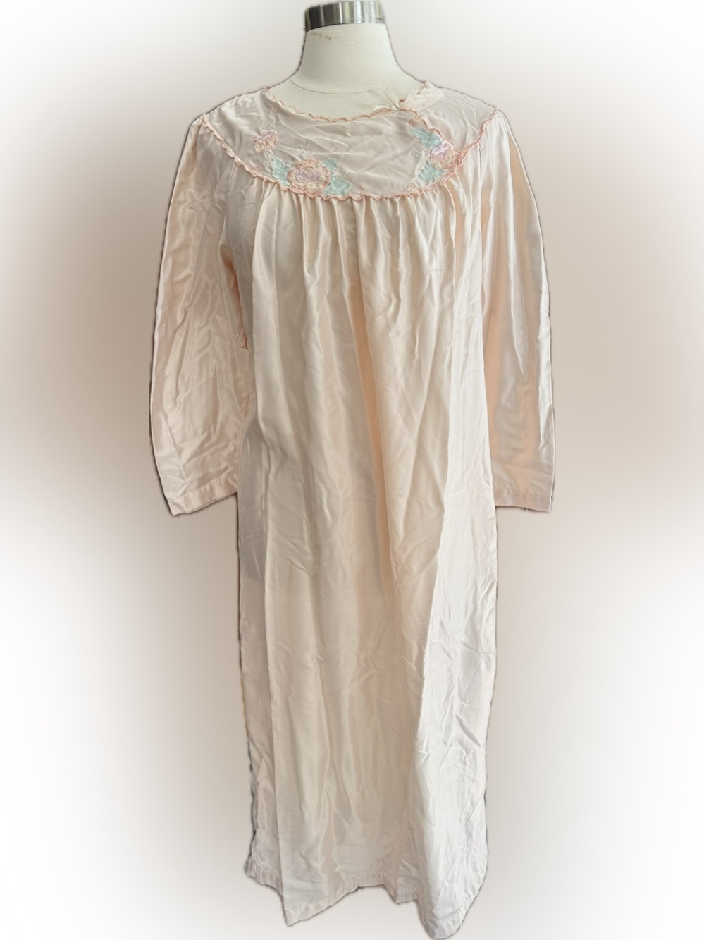 Vintage Lady Barbizon Long Sleep Gown in Light Peach with Embroidered Yoke XLG